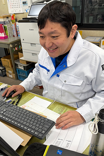 生産部生産管理課　S・F